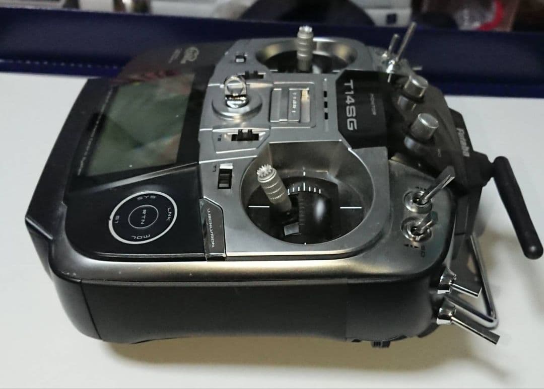 ラジコン用プロポ　Futaba T14SG 14チャンネル R/C システム