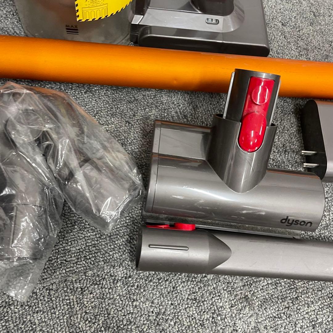 動作品 dyson SV10 ダイソン コードレスクリーナー