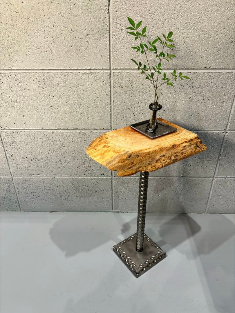 欅サイドテーブル、コーヒーテーブル、観葉植物スタンド一枚板銘木　鉄家具