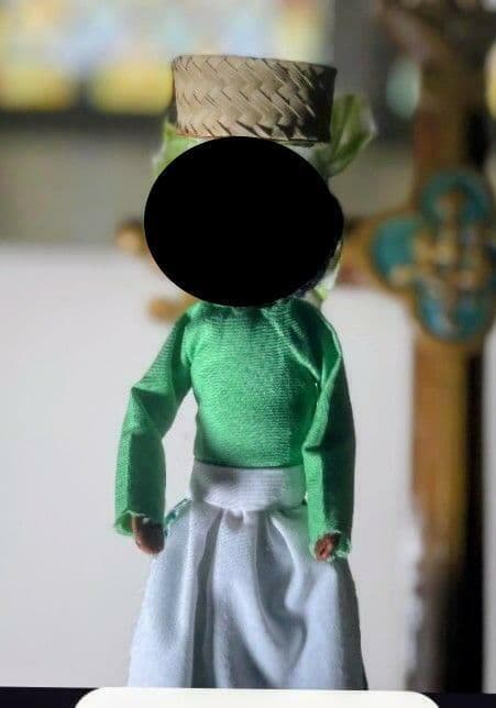 復讐の為に呪いを掛け修復ヒーリングブードゥー人形