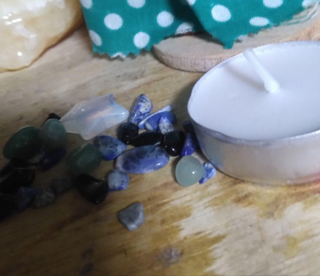 復讐の為に呪いを掛け修復ヒーリングブードゥー人形