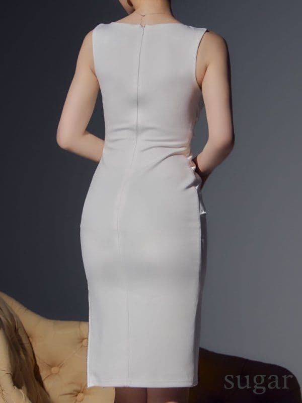 【ヴュート】ドレープウエストタッ サテンファスナータイトミディアムドレス