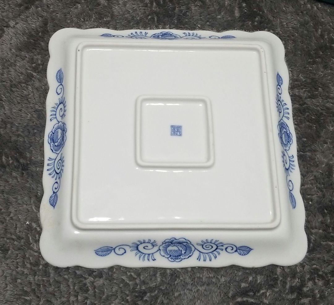 龍峰窯陶印いり丸紋24×24の角皿です