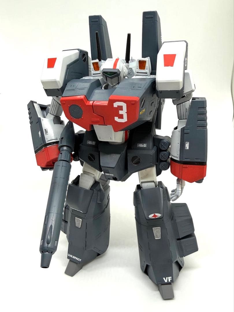 【完成品】ハセガワ 1/72 VF-1J アーマード・バルキリー