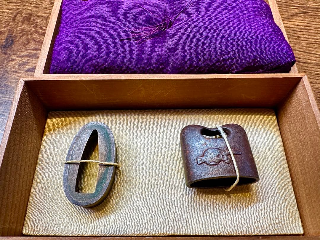 幕末の志士が愛用した刀の拵で使われた野晒図の縁頭