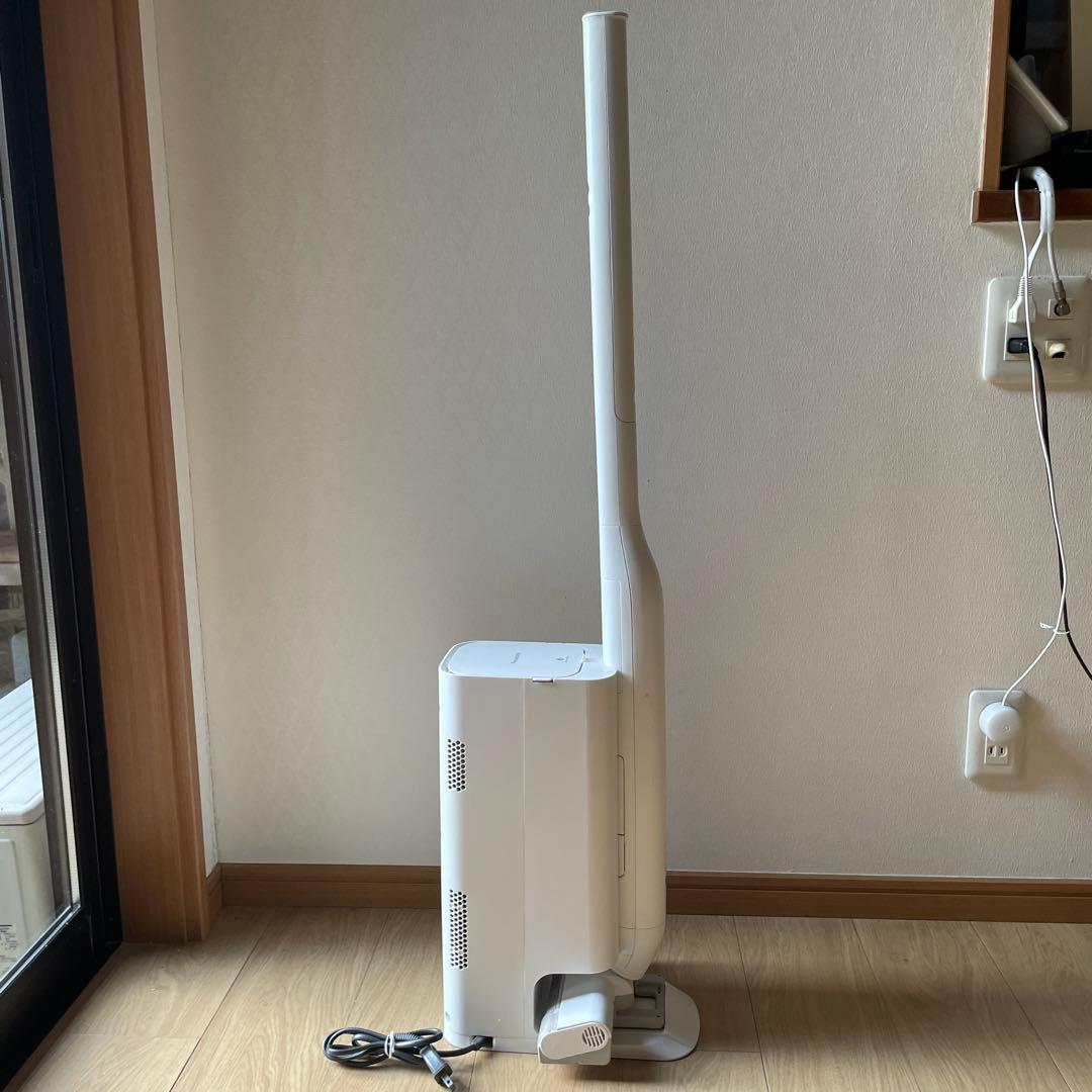 Panasonic スティッククリーナー 掃除機　AVA79V-1T
