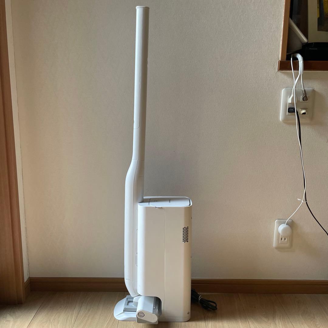 Panasonic スティッククリーナー 掃除機　AVA79V-1T