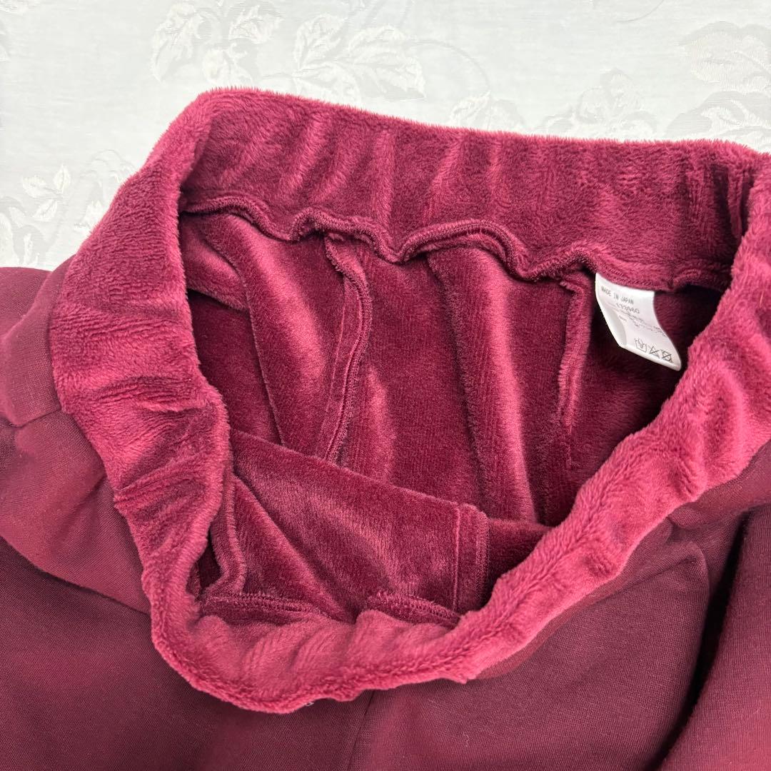 美品　アミティエ　極暖　厚手フリース　リボン装飾付きワインレッド　ガウチョパンツ