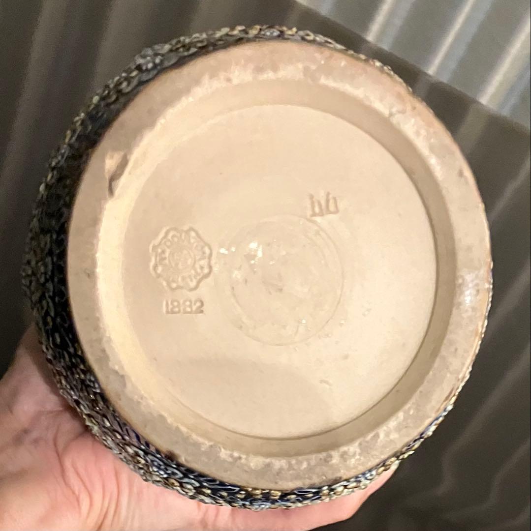 1882年製 ロイヤルダルトン窯　ロイヤルドルトン窯 花瓶 彩釉葉文花生　模様