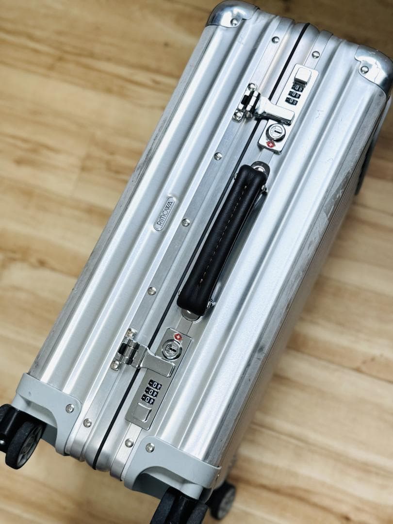 【廃盤品】RIMOWA リモワ クラシックフライト キャビンS 33L【4輪】
