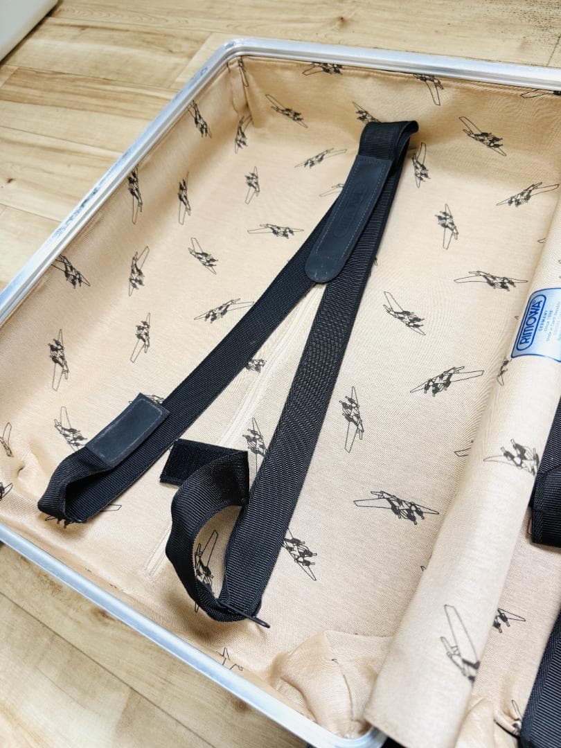 【廃盤品】RIMOWA リモワ クラシックフライト キャビンS 33L【4輪】