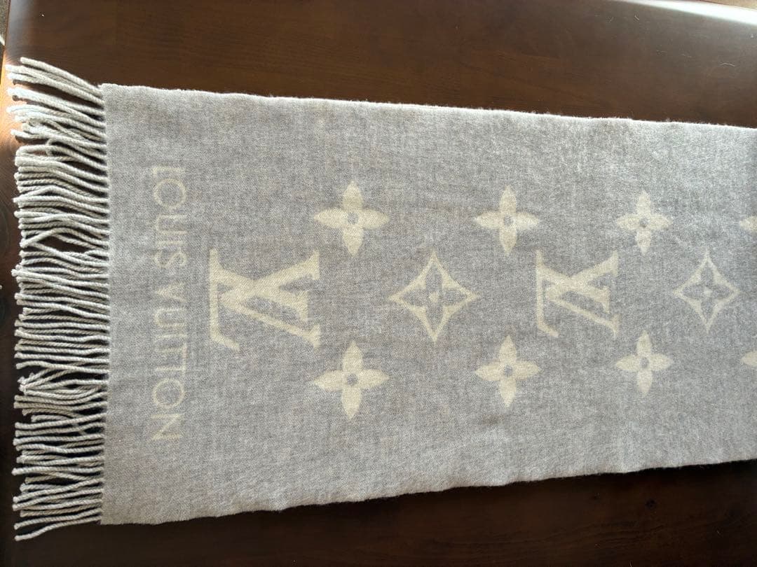 ☆☆RT 64619  LOUIS VUITTON マフラー