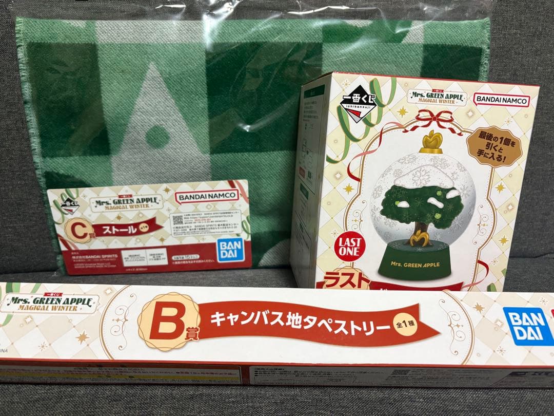 Mrs. GREEN APPLE 一番くじ　ラスワンB賞タペストリーC賞ストール