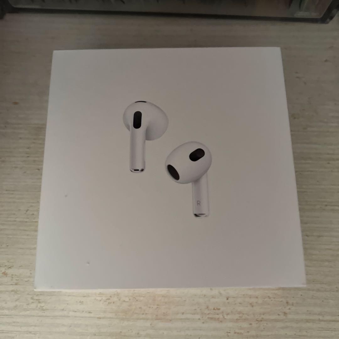 AirPods第3世代　本体 充電ケース付き