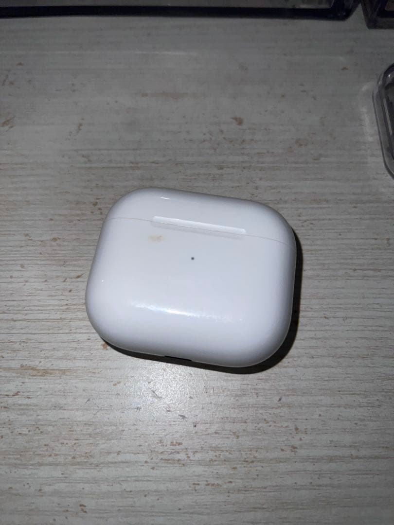 AirPods第3世代　本体 充電ケース付き