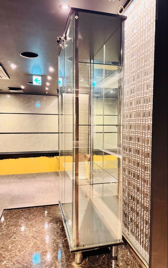 業務用 ガラスショーケース 鍵付き LED照明付き 送料込み