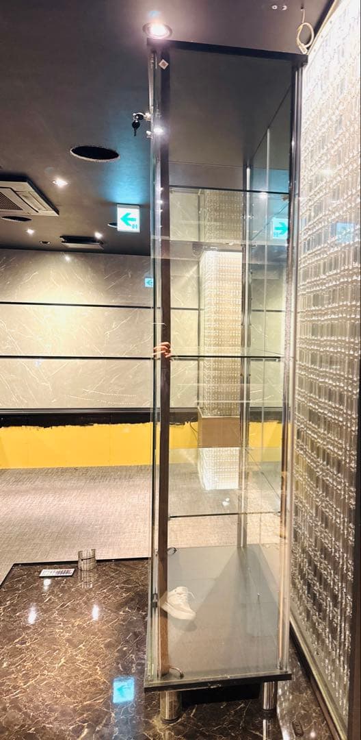 業務用 ガラスショーケース 鍵付き LED照明付き 送料込み