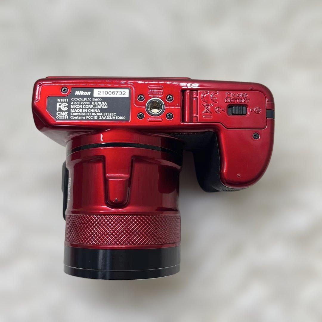 極美品　Nikon COOLPIX B600 ニコン デジタルカメラ レッド