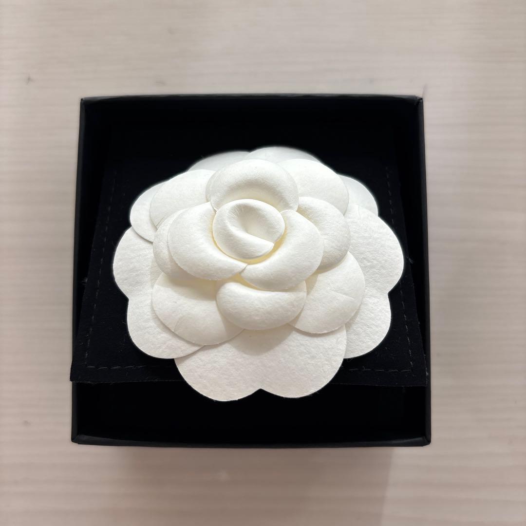 最値下げ　 CHANEL CCロゴ ブローチ ゴールド ブラック