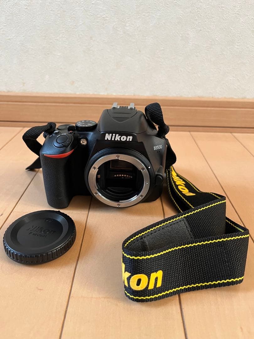 【美品】Nikon D3500 ダブルズームキット