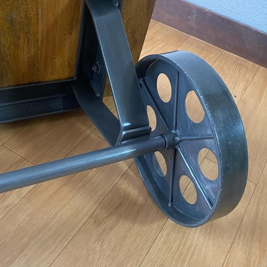 トロリーテーブル センターテーブル ローテーブル レトロ系 木製 鉄車輪付き