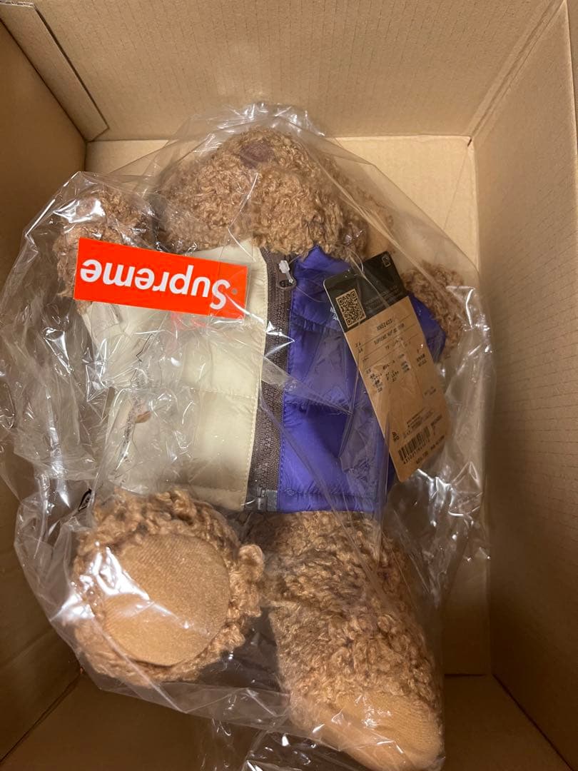 お値下げ中❗️ 新品　supreme ぬいぐるみ