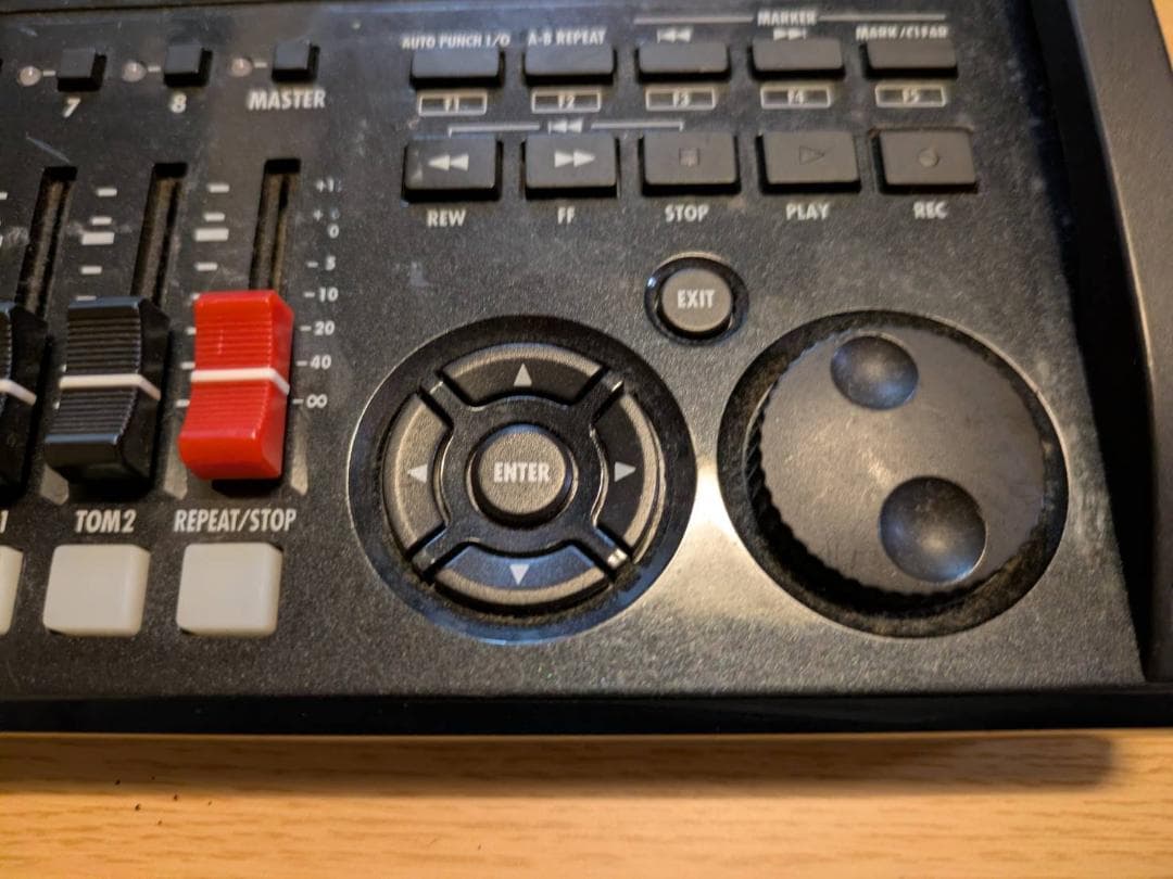 ZOOM R8 MTR マルチトラックレコーダー