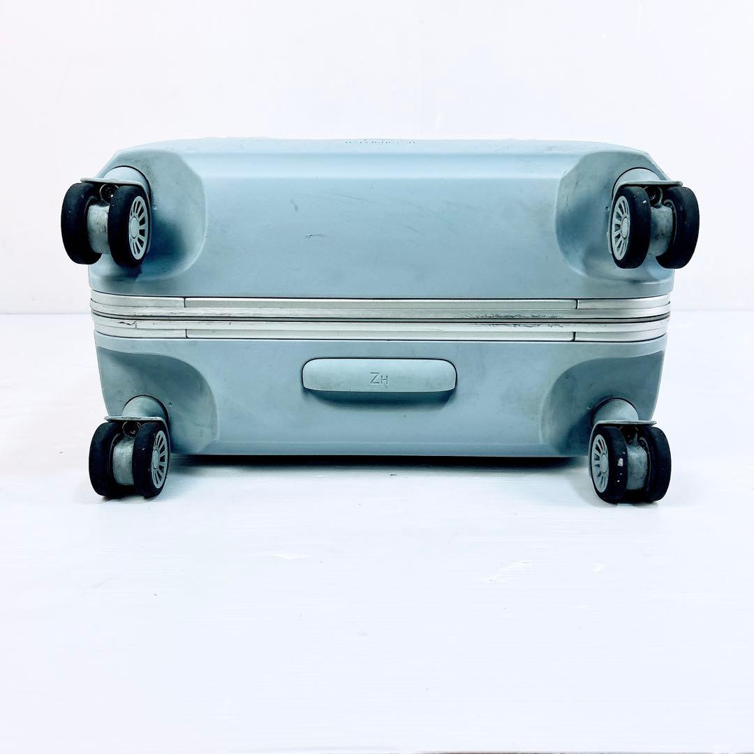 ゼロハリバートン キャリーケース Pursuit アルミ　４輪　スーツ