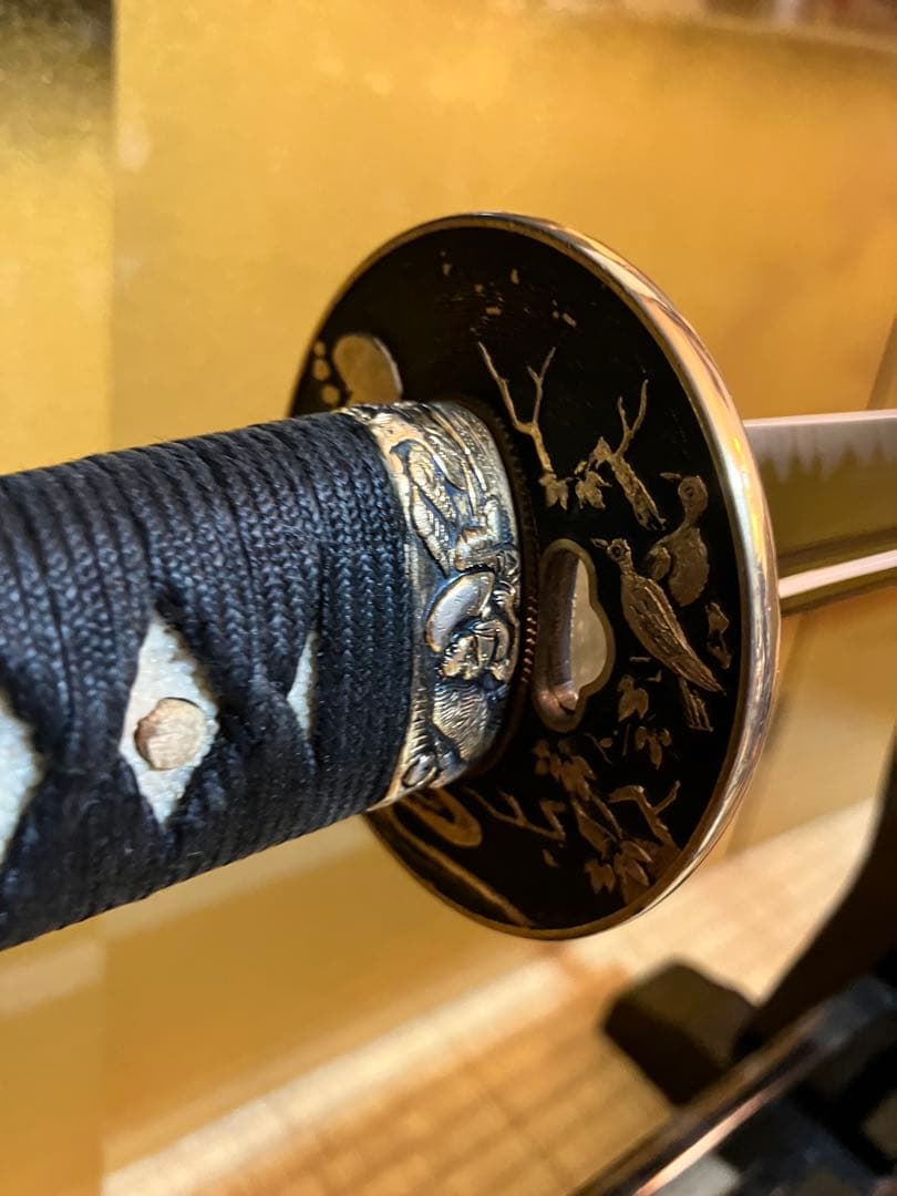 【美品】居合刀 模造刀 豪華拵え 鳥松図鍔 刀袋付 下緒新品交換済み