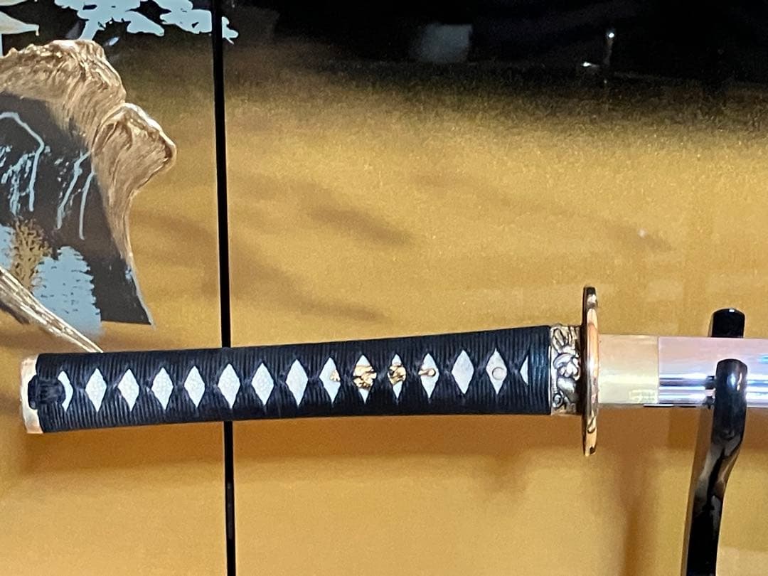 【美品】居合刀 模造刀 豪華拵え 鳥松図鍔 刀袋付 下緒新品交換済み