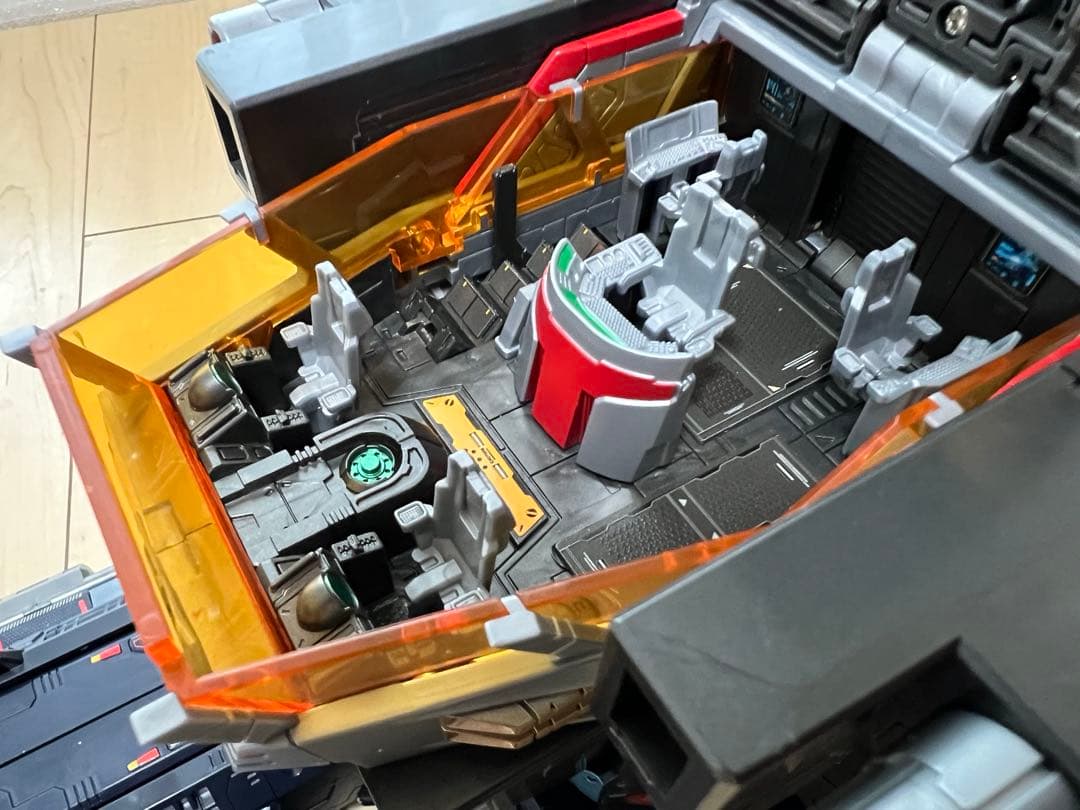 ダイアクロンDA-95ロボットベース:陸上機動戦艦〈グランドダイオン〉おまけ付