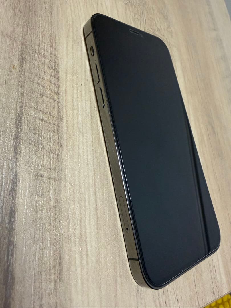 Apple iPhone 12 Pro グラファイト　本体