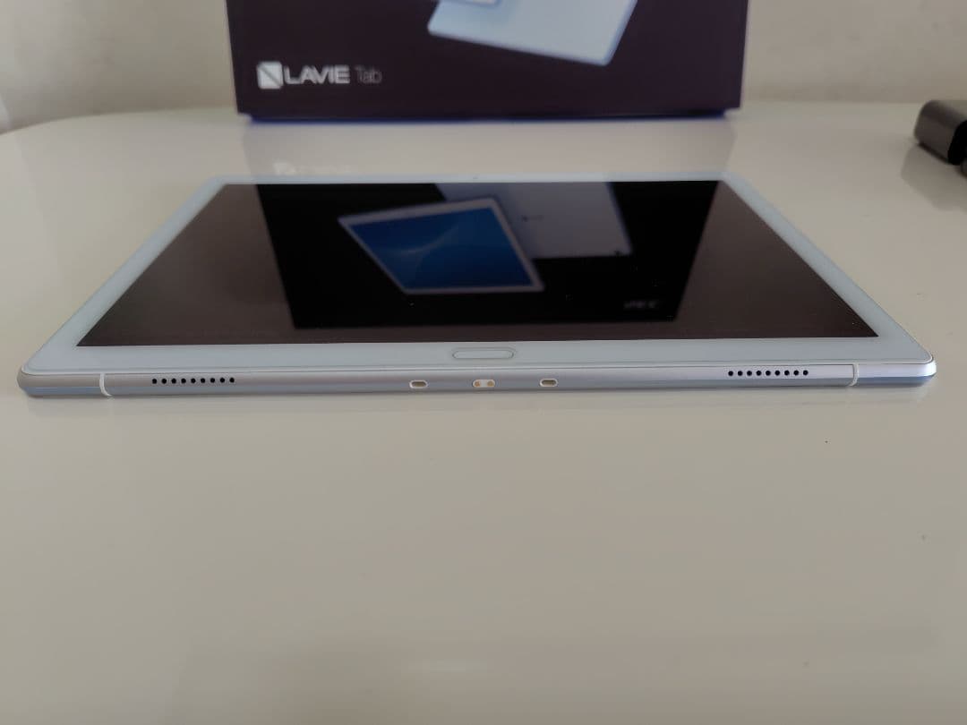 LAVIE Tab E PC-TE510JAW 10.1インチ 4GB/64GB