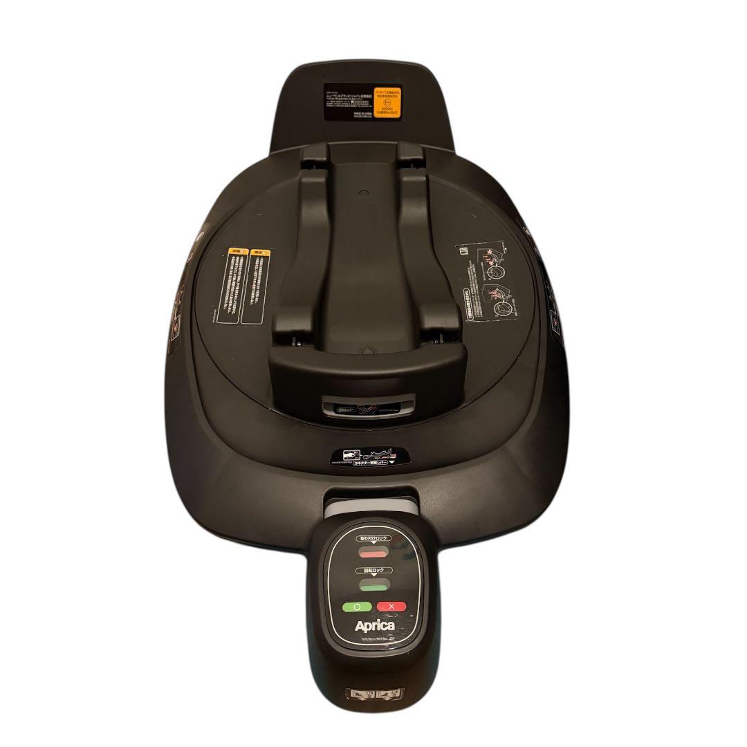 最終お値下価格☆Aprica チャイルドシート クルリラビッテエックス ネイビー