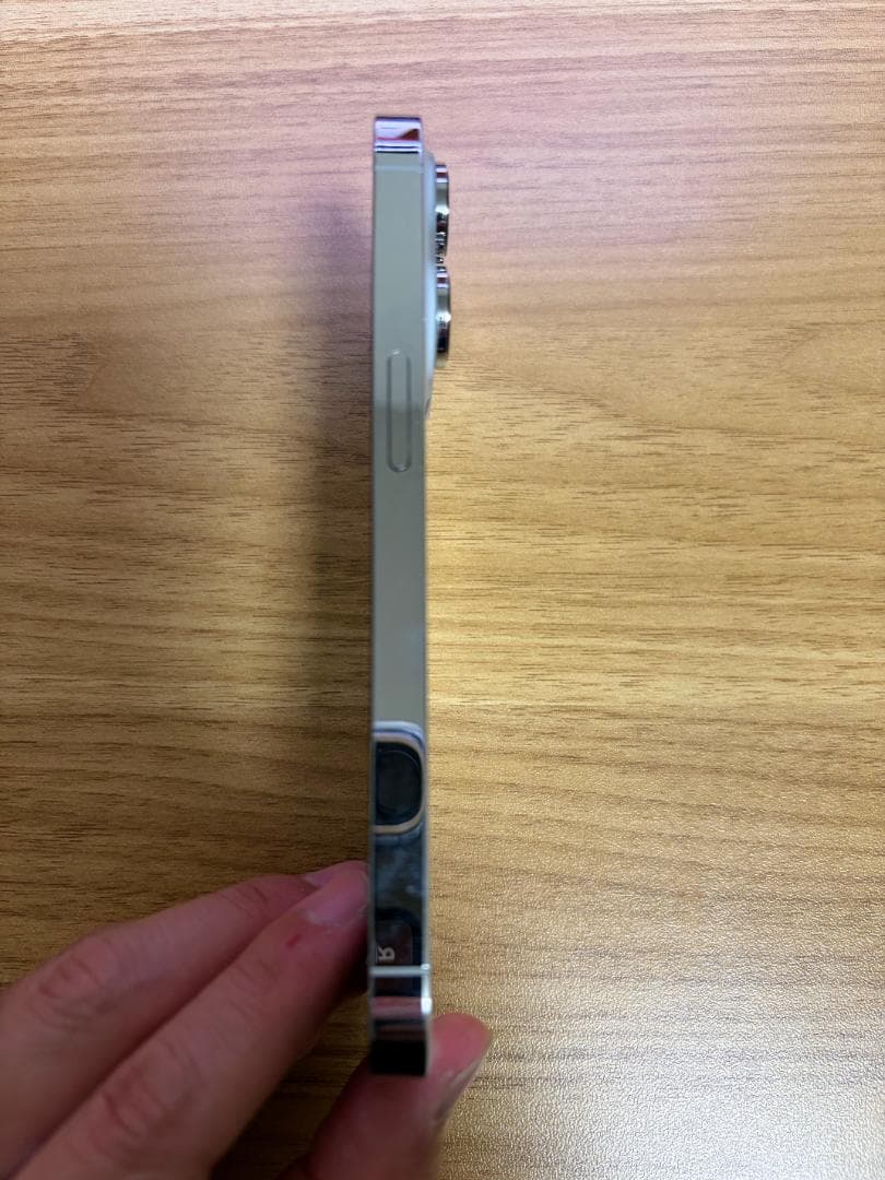 【美品】iPhone 14 Pro シルバー 本体 128GB 最大容量88%