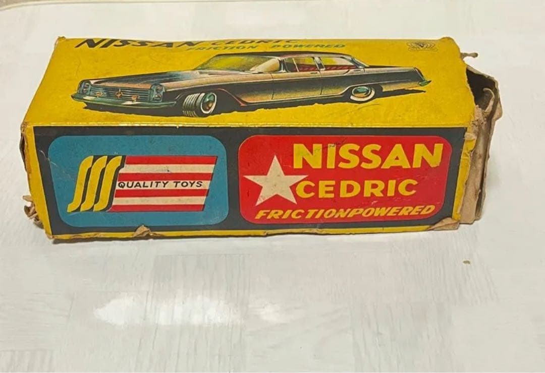 SSSインターナショナル商事1/25スケール1960年セドリック中サイズブリキ製