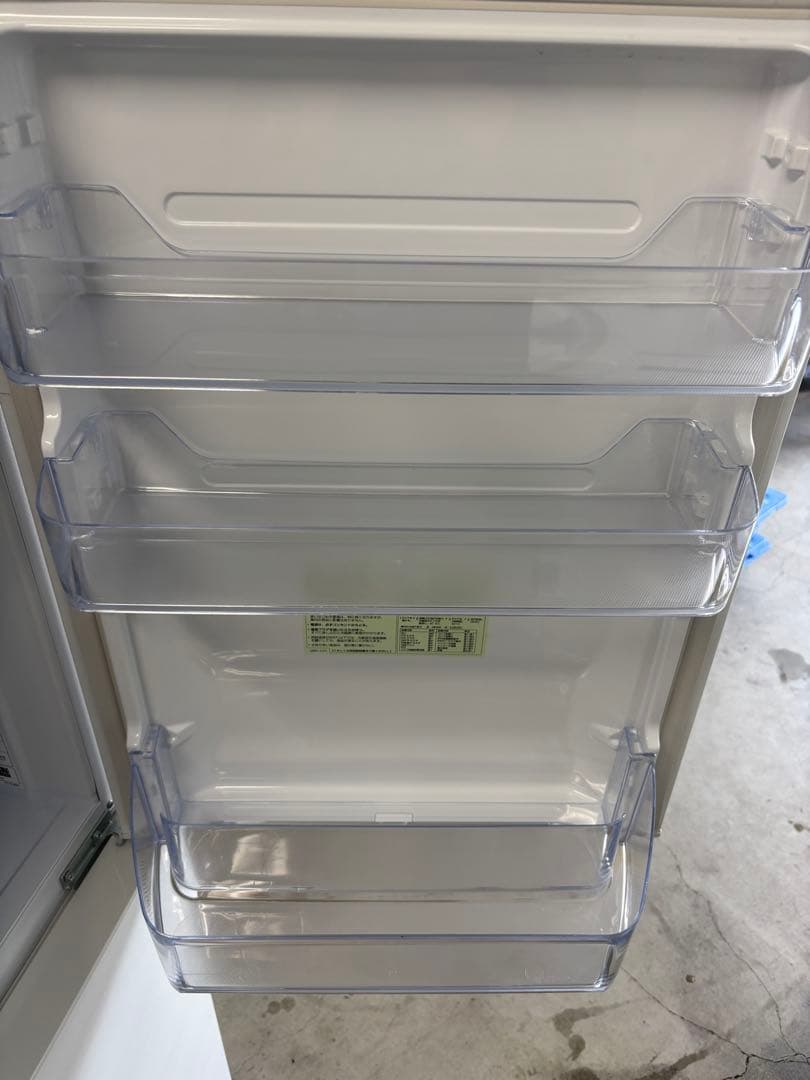 【送料＆設置込み】シャープ 冷蔵庫 SJ-PD28H-W 280L