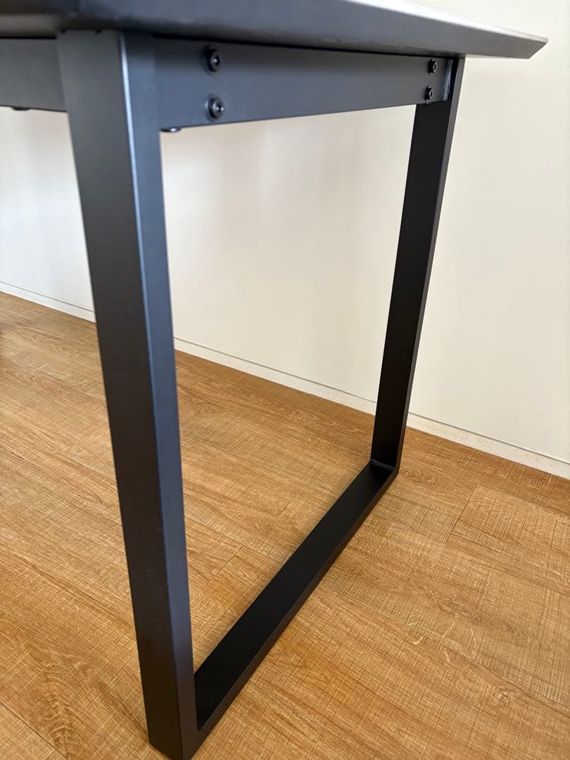 送料込み　ダイニングテーブル 140 長方形 セラミックテーブル