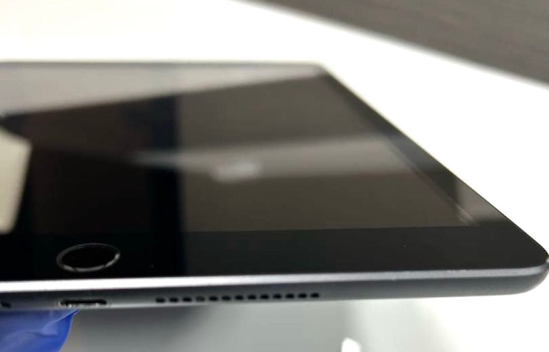 iPad 第7世代 128GB SIMフリー② 本体のみ