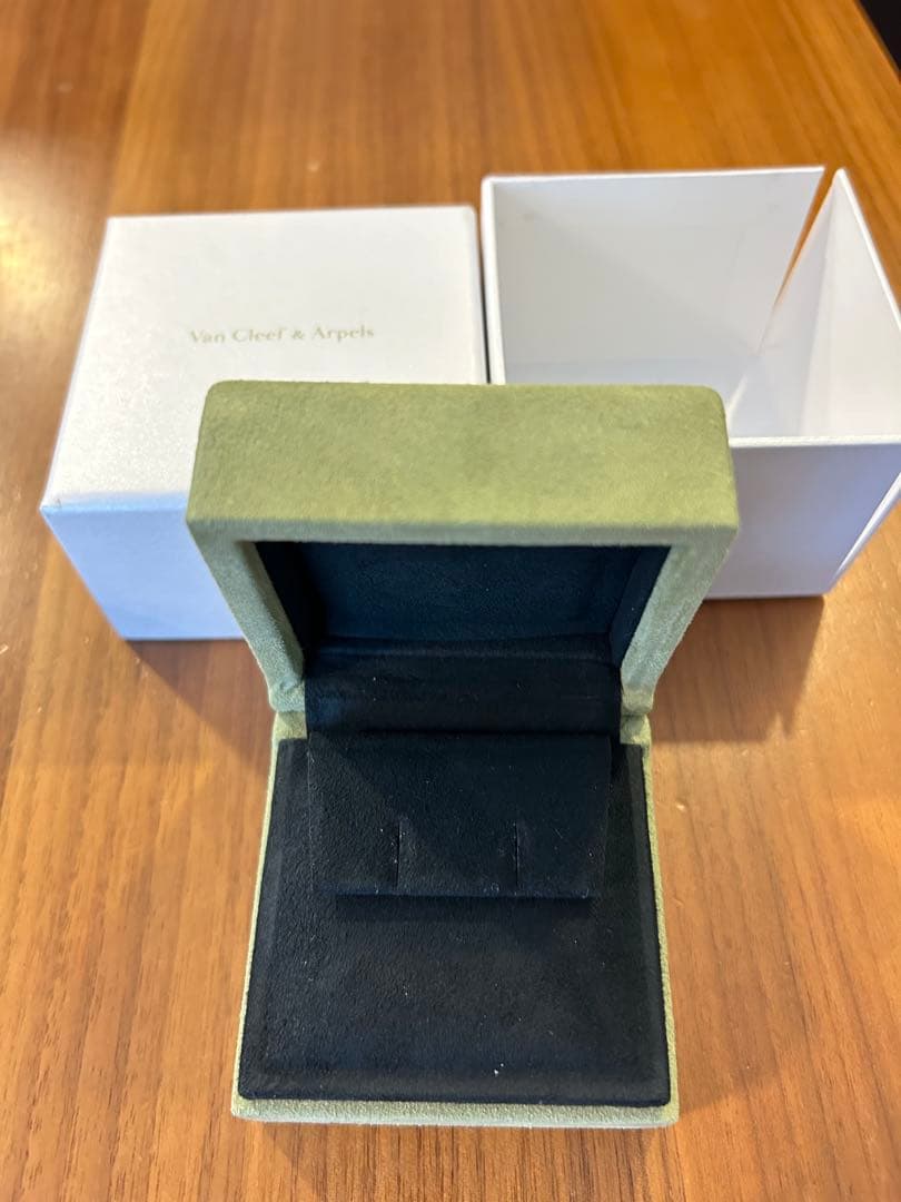 ヴァンクリーフアンドアーペル ジュエリーボックス　美品