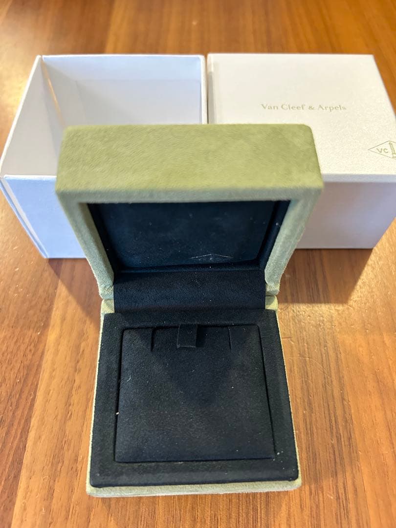 ヴァンクリーフアンドアーペル ジュエリーボックス　美品