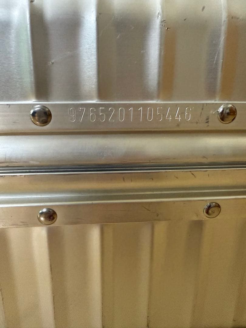 リモワ クラシックフライト 35L 機内持ち込み 2輪