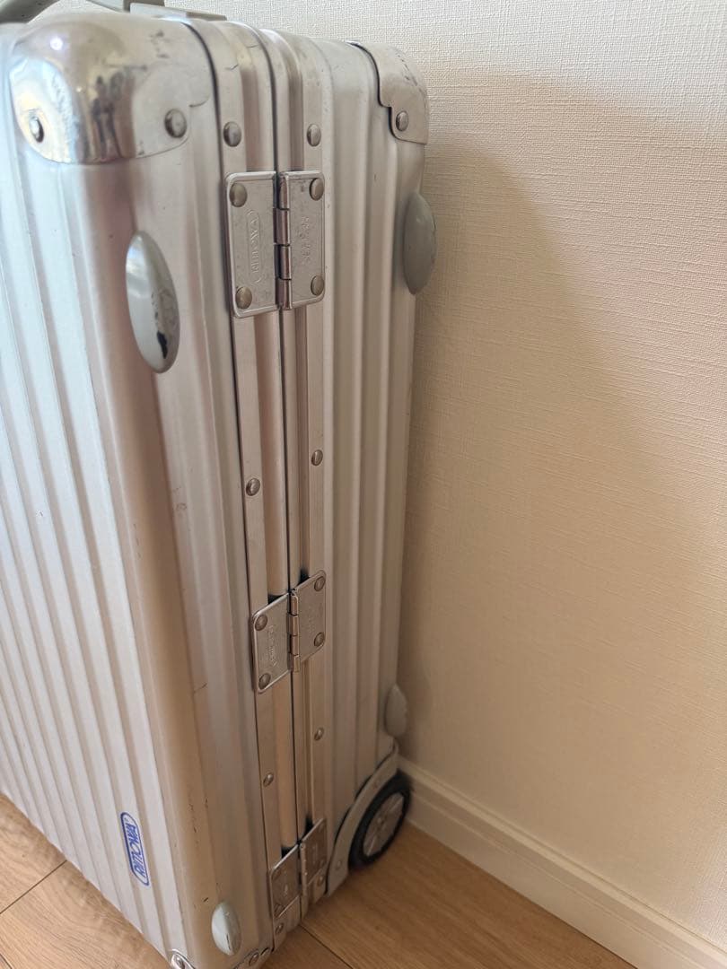 リモワ クラシックフライト 35L 機内持ち込み 2輪