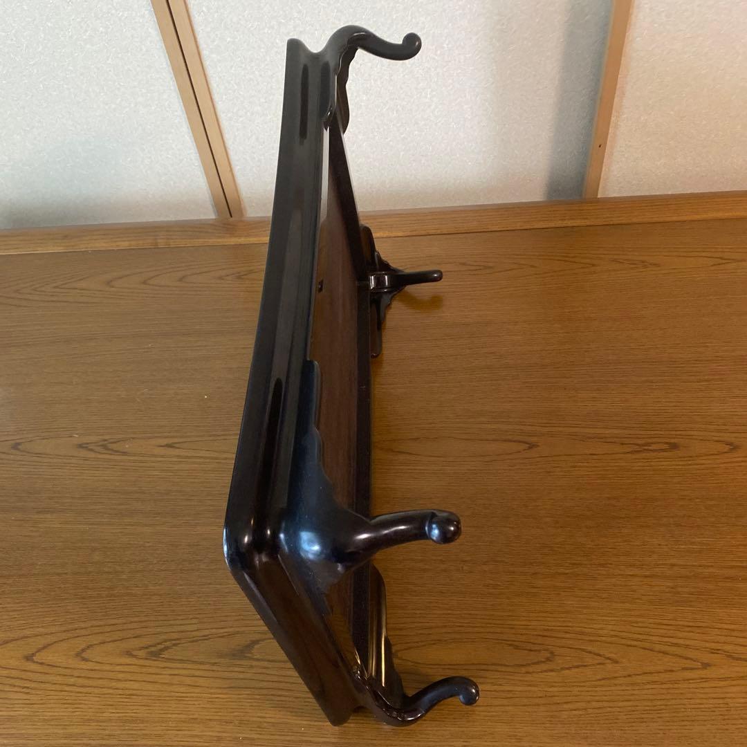 普通床の間に据えられる花台が実はマンションのリビングでも活躍します！