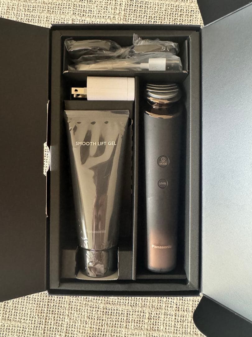 Panasonic RF+EMS LIFT 美顔器