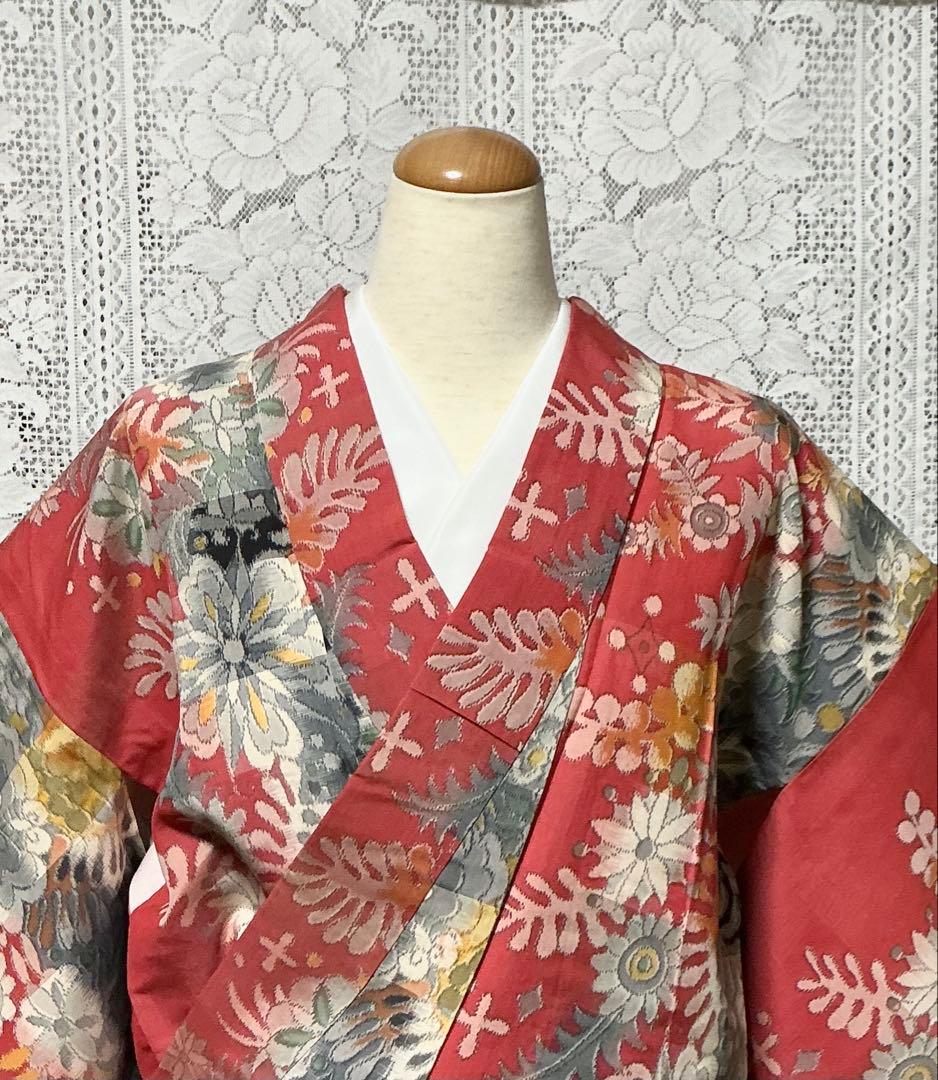 【アンティーク・希少】銘仙　着物　正絹　可愛い花柄　和装