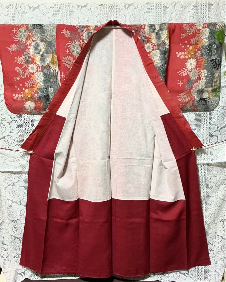 【アンティーク・希少】銘仙　着物　正絹　可愛い花柄　和装