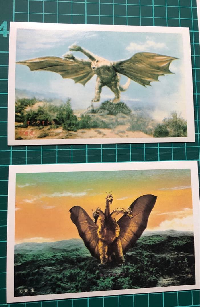 キングギドラ 2体★貴重な2本角★タグ付き歴代怪獣ボックス版　硬質ソフビ1984