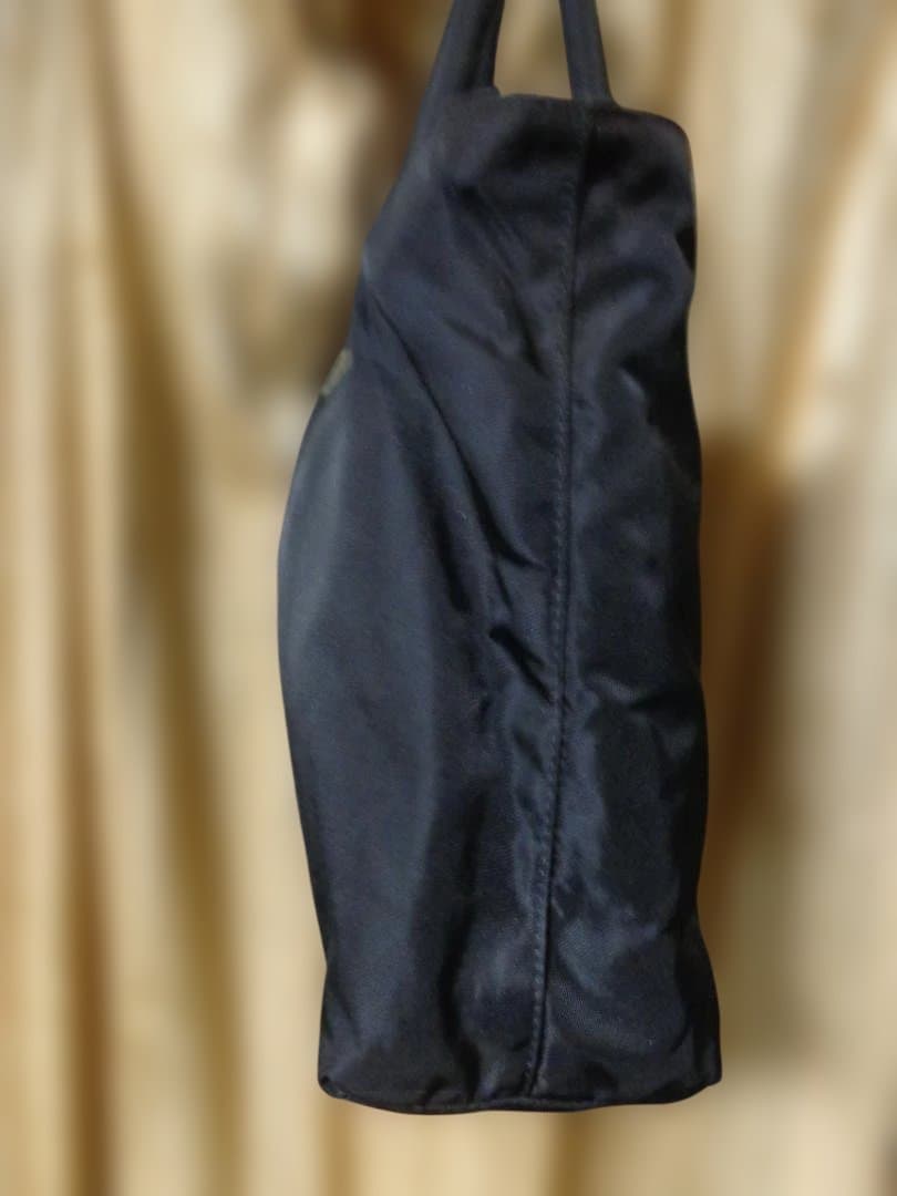 PRADA 黒 ナイロントートバッグ