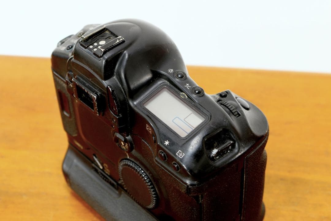 Canon EOS-1V 連写用バッテリーグリップ付き